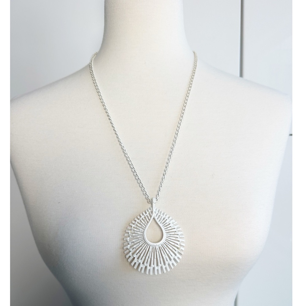 Vintage 1960’s Crown Trifari White Enamel Fan Pendant Necklace